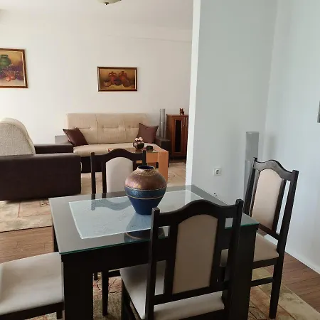 Ivana'S Apartment Битоля Екстериор снимка